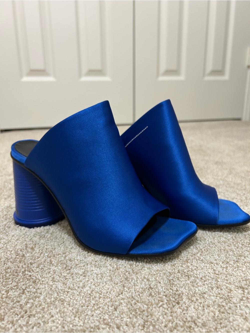 MM6 Maison Margiela Paris Royal Blue Satin Block Heel Mule Sandals - Picture 2 of 11